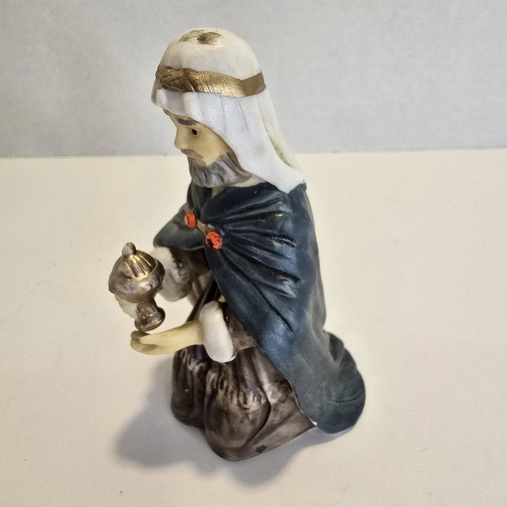 Nativity Set Porcelain Wiseman Figure Replacement Part Vintage